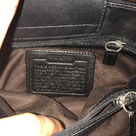Classic Coach Bag - Picture 2 of 5